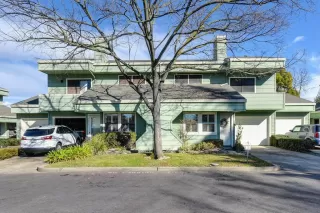 Photo #2: 20079965 Listing 