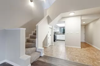 Photo #3: 20081202 Listing