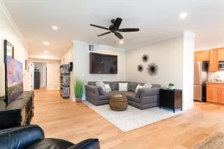 Photo #3: 20081247 Listing