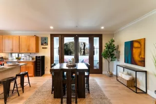 Photo #5: 20081247 Listing