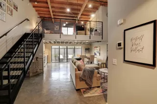 Photo #1: 20081496 Listing 