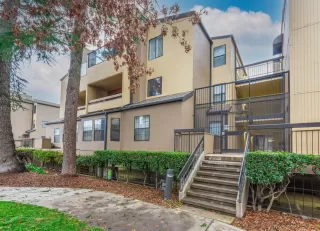 Photo #1: 20081661 Listing