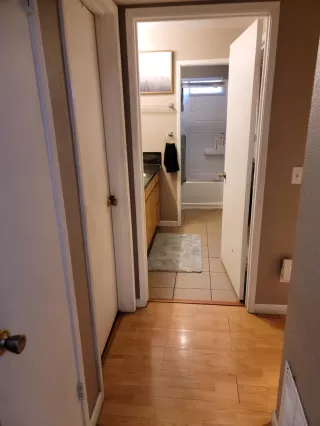Photo #5: 20082379 Listing 