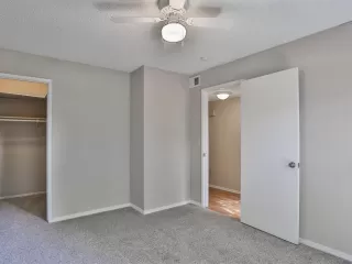 Photo #3: 20082776 Listing