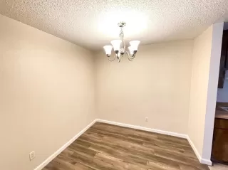 Photo #1: 20083027 Listing