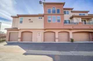 Photo #1: 20083175 Listing