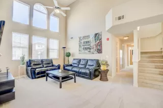 Photo #5: 20083175 Listing