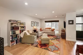 Photo #4: 221000054 Listing 