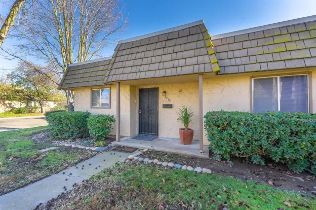 MLS: 221000072 Condo For Sale