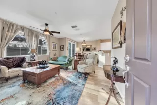 Photo #5: 221000585 Listing