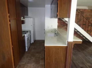 Photo #4: 221000610 Listing 