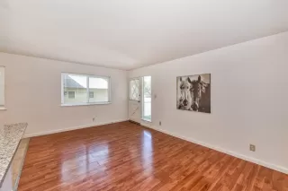 Photo #3: 221001103 Listing