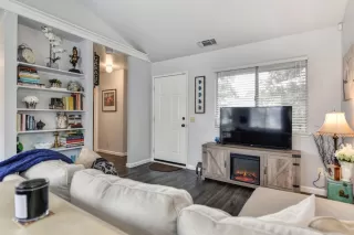 Photo #3: 221001315 Listing