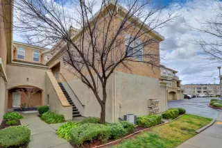 Photo #1: 221001598 Listing