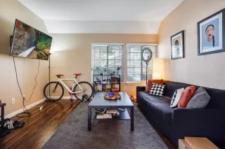 Photo #4: 221002292 Listing