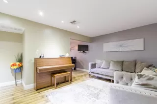 Photo #5: 221003456 Listing