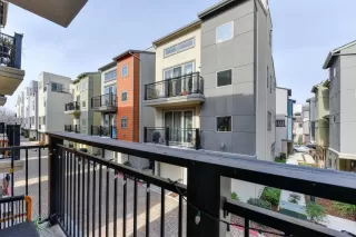 Photo #2: 221004628 Listing