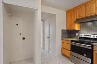 Photo #6: 221005619 Listing