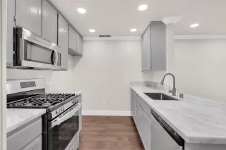 Photo #2: 221008486 Listing