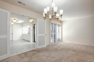 Photo #5: 221008563 Listing