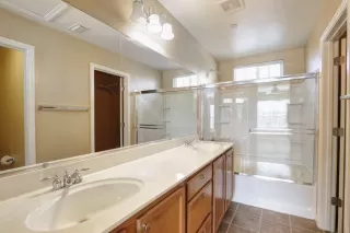 Photo #5: 221008695 Listing 