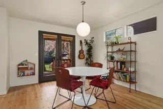 Photo #2: 221009389 Listing