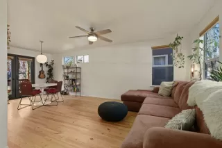 Photo #5: 221009389 Listing