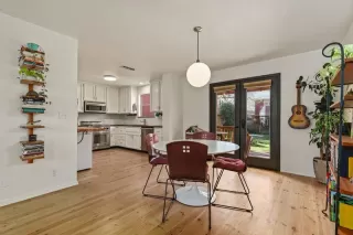 Photo #6: 221009389 Listing