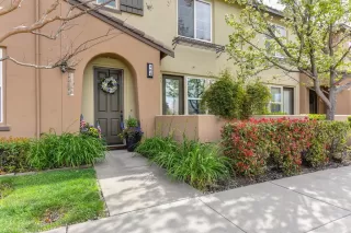 Photo #3: 221009411 Listing