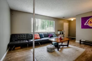 Photo #4: 221010529 Listing