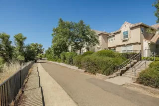 Photo #5: 221011053 Listing