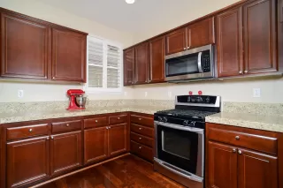 Photo #2: 221011327 Listing