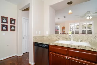 Photo #4: 221011327 Listing