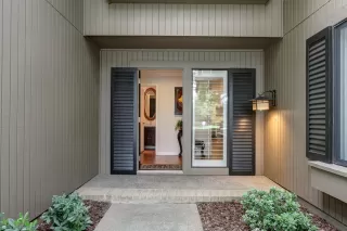 Photo #2: 221011452 Listing