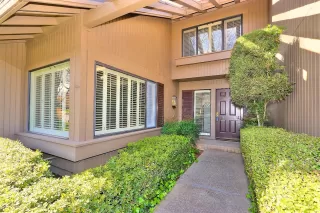 Photo #1: 221012449 Listing 