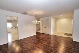 Photo #2: 221012449 Listing 