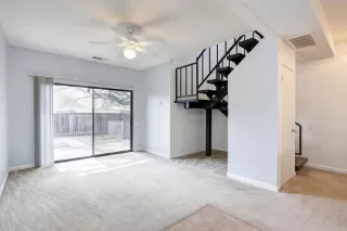 Photo #5: 221012685 Listing 