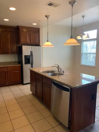 Photo #2: 221012875 Listing 