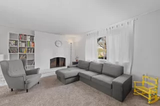 Photo #3: 221013728 Listing 