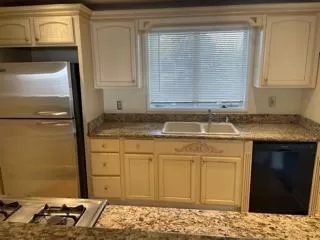 Photo #2: 221014235 Listing 