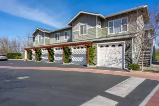 Photo #2: 221015647 Listing 