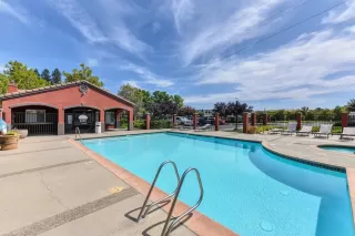 Photo #2: 221016379 Listing