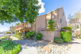 Photo #4: 221016539 Listing
