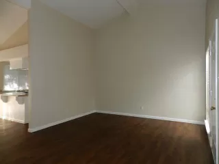 Photo #5: 221017228 Listing