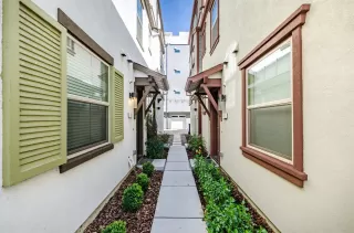 Photo #2: 221018395 Listing