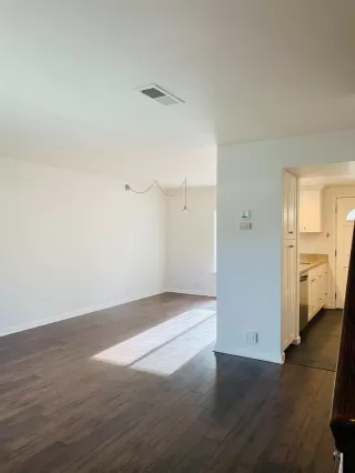 Photo #3: 221018630 Listing 