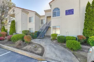 Photo #1: 221018649 Listing 