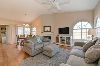 Photo #2: 221018649 Listing 