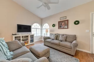 Photo #4: 221018649 Listing 