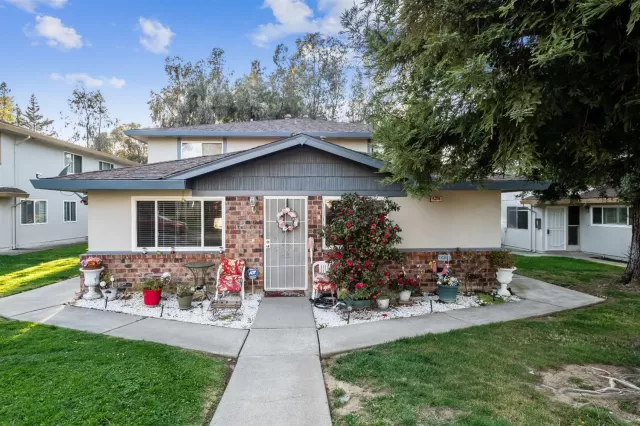 MLS: 221018936 Condo For Sale